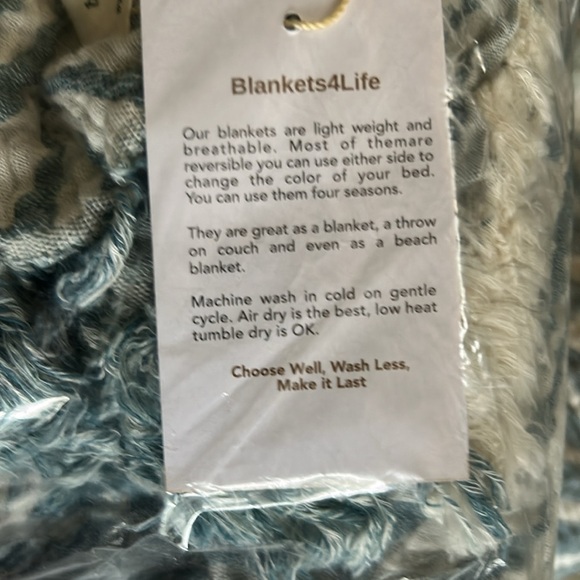 Ginkgo Deco Leaf Quilt 2 Side FLiPSiDE Navy Blue Patterned Quilt KING NEW - Picture 10 of 15